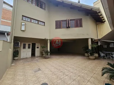 Imóvel Comercial com 3 Quartos para venda ou aluguel, 220m² no Rio Branco, Porto Alegre