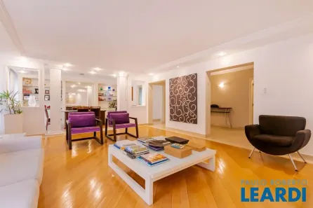 Apartamento com 3 Quartos à venda, 250m² no Santa Cecília, São Paulo