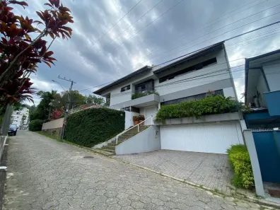 Casa com 6 Quartos à venda, 361m² no Córrego Grande, Florianópolis