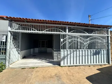 Casa com 3 Quartos à venda, 110m² no Santa Maria, Brasília