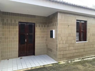 Casa com 2 Quartos para alugar, 78m² no Padre Andrade, Fortaleza