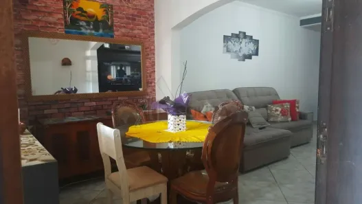 Sobrado com 4 Quartos à venda, 180m² no Jardim Virginia Bianca, São Paulo