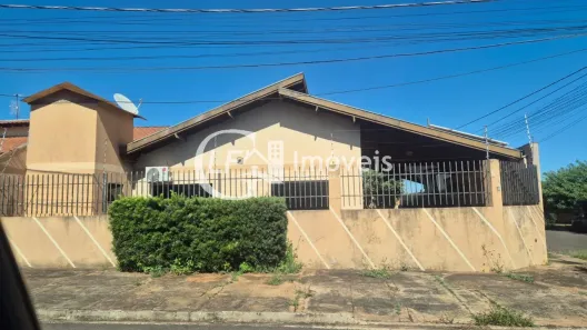Casa com 3 Quartos à venda, 220m² no Jardim Leblon, Campo Grande