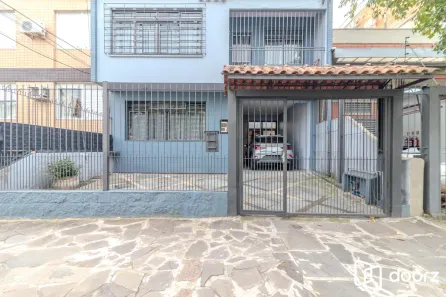 Casa com 6 Quartos à venda, 230m² no Santana, Porto Alegre
