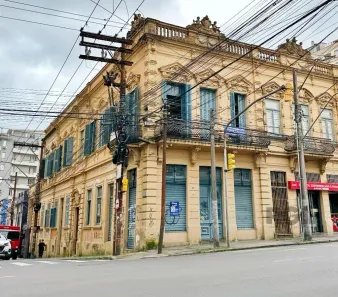 Prédio Comercial com 3 Quartos para alugar, 440m² no Independência, Porto Alegre
