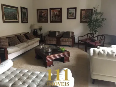 Casa com 4 Quartos à venda, 208m² no Vila Zezé, Jacareí