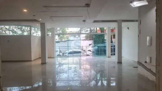 Sala Comercial para alugar, 120m² no Ariribá, Balneário Camboriú