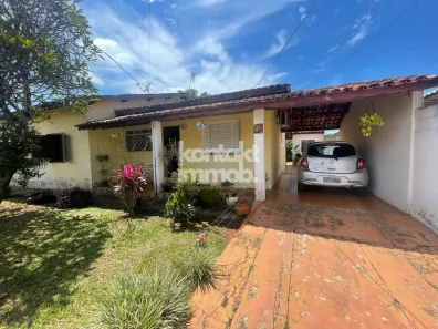 Casa com 4 Quartos à venda, 303m² no Centro, Araçoiaba da Serra