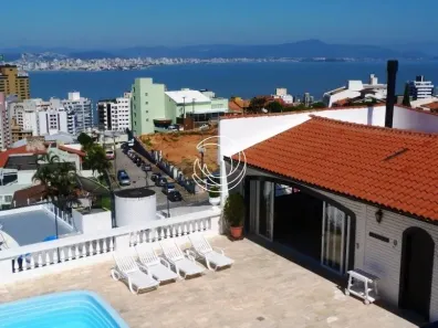 Casa com 3 Quartos à venda, 700m² no Centro, Florianópolis