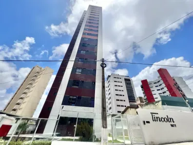 Apartamento com 2 Quartos para alugar, 52m² no Candelária, Natal
