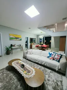 Casa com 3 Quartos à venda, 210m² no Condomínio Belvedere, Cuiabá