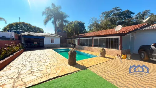 Fazenda/Sítio com 4 Quartos à venda, 1000m² no , Mairinque