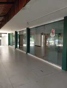 Ponto Comercial para alugar, 220m² no Adrianópolis, Manaus