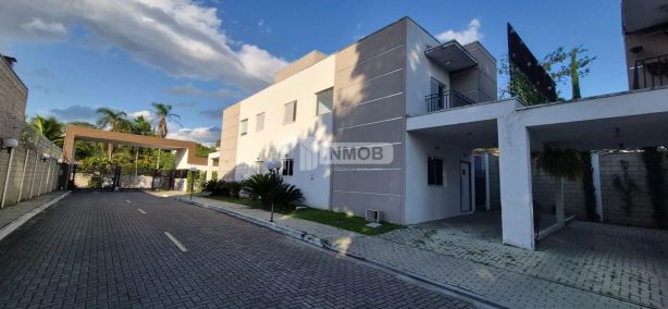Casa de Condomínio com 3 Quartos à venda, 121m² no Vila Areao, Taubaté