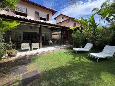 Casa de Condomínio com 4 Quartos à venda, 170m² no Baleia, São Sebastião
