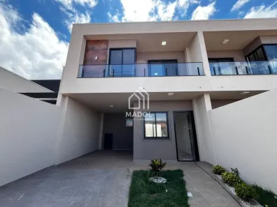 Sobrado com 3 Quartos à venda, 110m² no Uvaranas, Ponta Grossa