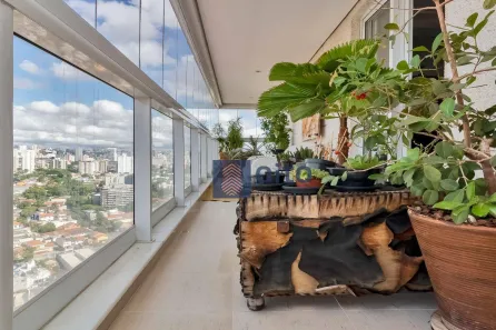 Apartamento com 3 Quartos à venda, 261m² no Vila Madalena, São Paulo