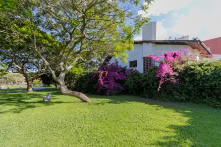 Casa com 5 Quartos à venda, 420m² no Bacacheri, Curitiba