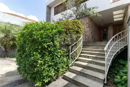 Sobrado com 3 Quartos à venda, 382m² no Vila Carrão, São Paulo