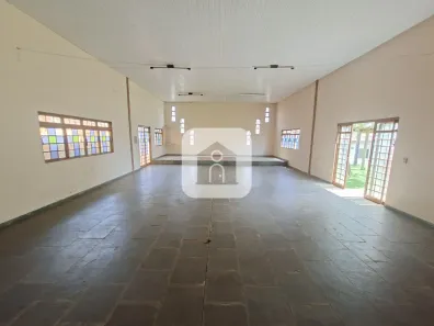 com 13 Quartos para alugar, 300m² no Shopping Park, Uberlândia