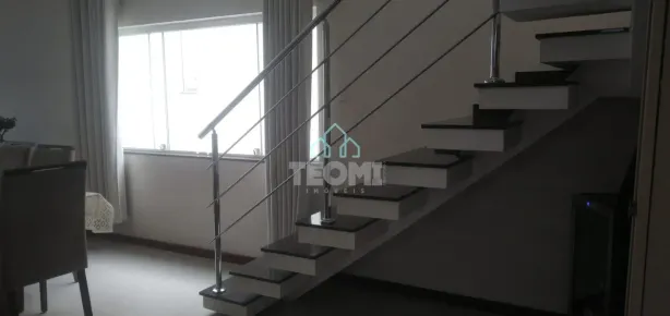 Sobrado com 4 Quartos à venda, 335m² no Jardim Independência, Taubaté