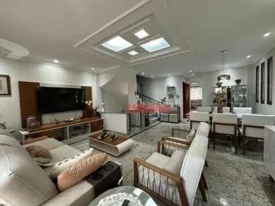 Sobrado com 3 Quartos à venda, 159m² no Embaré, Santos