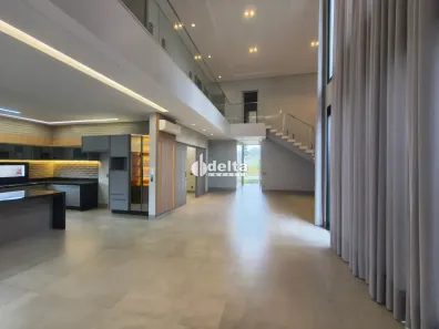 Casa de Condomínio com 5 Quartos para alugar, 374m² no Granja Marileusa, Uberlândia