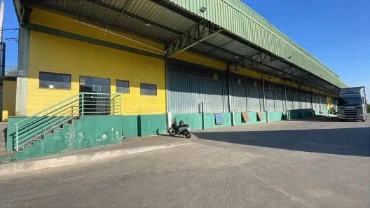 Galpão/Depósito/Armazém para alugar, 2200m² no São Mateus, Contagem