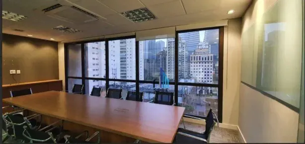 Sala Comercial para alugar, 270m² no Vila Olímpia, São Paulo