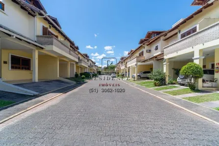 Sobrado com 3 Quartos à venda, 182m² no Cavalhada, Porto Alegre