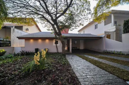 Casa de Condomínio com 3 Quartos para alugar, 250m² no Alphaville, Santana de Parnaíba