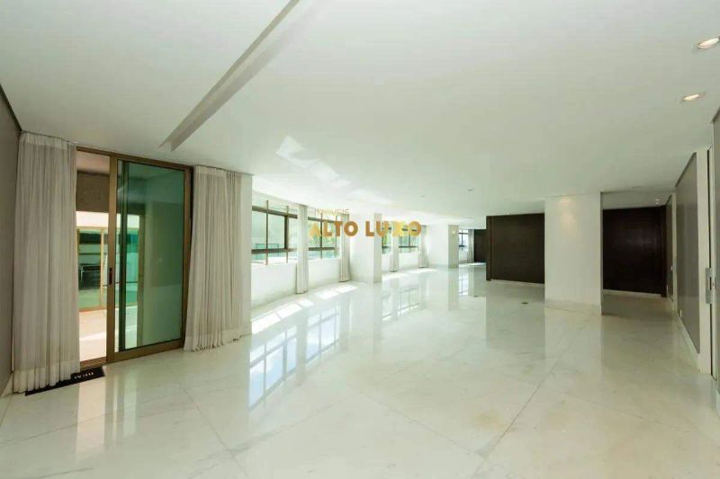 Apartamento com 4 quartos — Santa Lúcia, Belo Horizonte