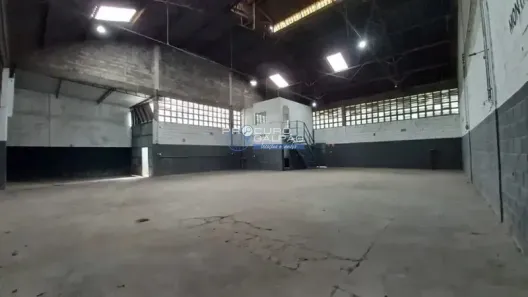 Galpão/Depósito/Armazém para alugar, 410m² no Batistini, São Bernardo do Campo