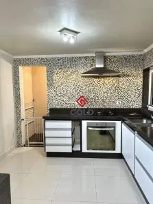 Sobrado com 4 Quartos à venda, 229m² no Vila Camilópolis, Santo André