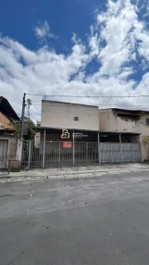 Casa com 2 Quartos para alugar, 75m² no Tijuca, Contagem