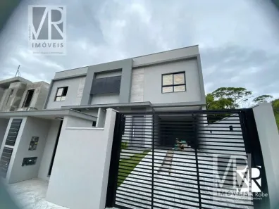 Sobrado com 3 Quartos à venda, 165m² no Areias, Camboriú
