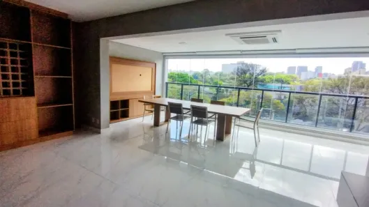Apartamento com 3 Quartos para alugar, 241m² no Indianópolis, São Paulo