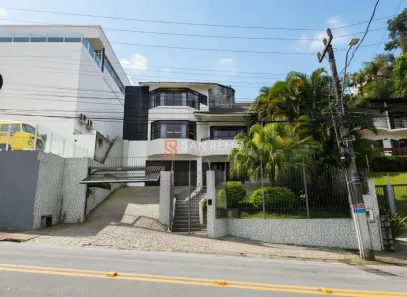 Casa com 4 Quartos para alugar, 320m² no Centro, Florianópolis