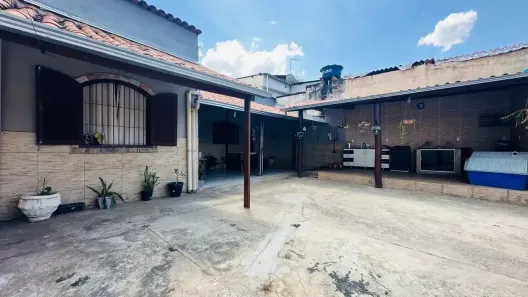 Casa com 2 Quartos à venda, 101m² no Glória, Contagem