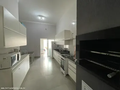 Casa com 3 Quartos à venda, 127m² no Residencial Universitário, Presidente Prudente