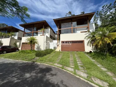 Casa de Condomínio com 3 Quartos à venda, 185m² no Chácara dos Junqueiras, Carapicuíba