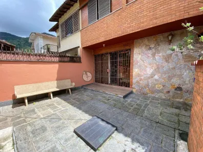 Casa com 5 Quartos à venda, 250m² no Alto, Teresópolis
