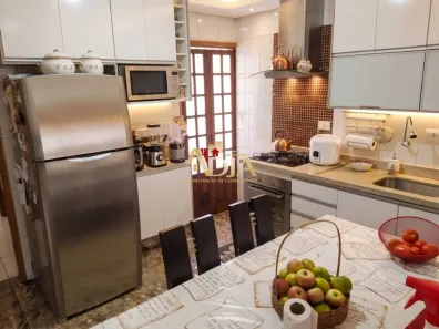 Casa com 2 Quartos à venda, 150m² no Jardim Stella, Santo André