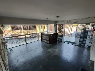 Imóvel Comercial com 4 Quartos para alugar, 200m² no Centro, Santa Luzia