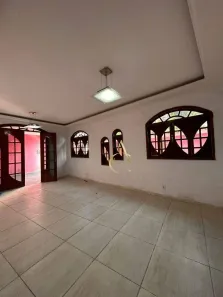 Casa com 2 Quartos para venda ou aluguel, 300m² no Vila Iracema, Nova Iguaçu