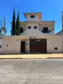 Casa com 4 Quartos para venda ou aluguel, 250m² no Loteamento Modena, Tatuí
