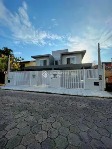 Casa com 3 Quartos à venda, 199m² no Córrego Grande, Florianópolis