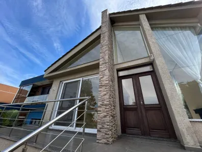 Casa de Condomínio com 2 Quartos para alugar, 235m² no Querência, Viamão