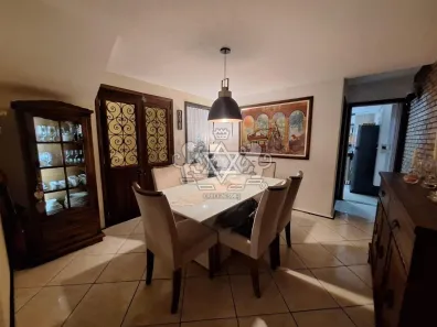 Sobrado com 3 Quartos à venda, 171m² no Jardim Primavera, Caraguatatuba