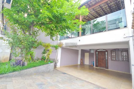 Casa com 4 Quartos à venda, 225m² no Santa Amélia, Belo Horizonte